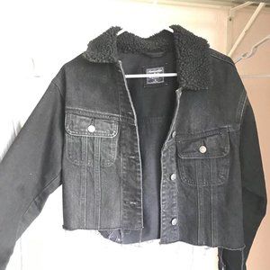 A&F Cropped Sherpa Collar Oversized Trucker Jacket